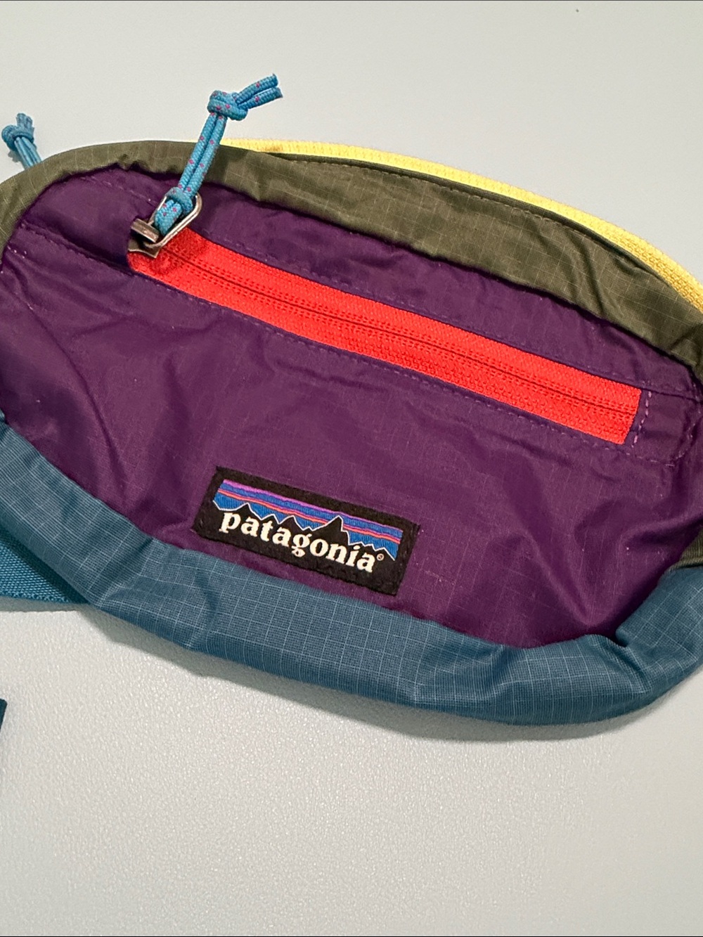 Patagonia Ultralight 1L Colorblock Waist Pack Excellent Condition Retired - Picture 2 of 9